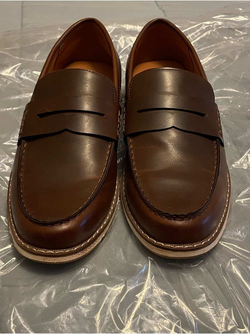 American Exchange Men’s Brown Leather Penny Loafers. Size 10.